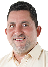 Foto oficial de James da Padaria