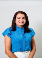 Foto oficial de Carmélia Oliveira