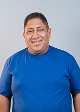 Foto oficial de Charles Mendes