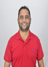 Foto oficial de Carlin Nestor