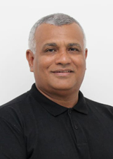 Foto oficial de James Mourão