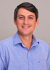 Foto oficial de Bruno Mena