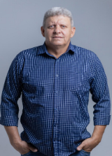 Foto oficial de Elton da Saúde