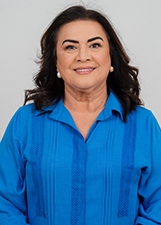 Foto oficial de Nair Oliveira