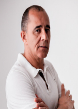 Foto oficial de Helinho da Ambulância