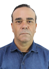 Foto oficial de Adão