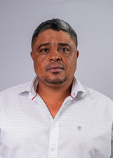 Foto oficial de Fernandinho da Tia Neusa