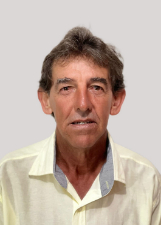 Foto oficial de Carlinho Leão