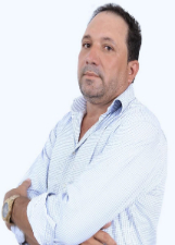 Foto oficial de Vi de Arnaldo