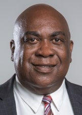 Foto oficial de João Serapião