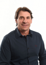 Foto oficial de Carlos Roberto