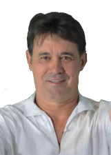 Foto oficial de Carlinho Leão