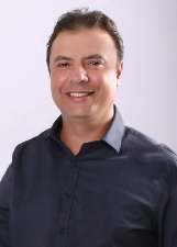 Foto oficial de Tiago Santin