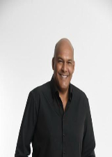 Foto oficial de Júlio do Country