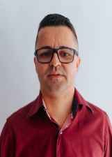Foto oficial de Clóves Enfermeiro