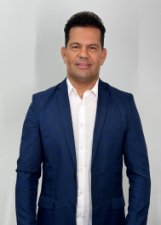 Foto oficial de Charles Guardinha