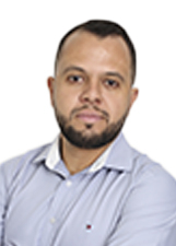 Foto oficial de Davitt Bastos