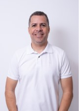 Foto oficial de Professor Alison Gloria