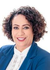 Foto oficial de Adriana Menezes
