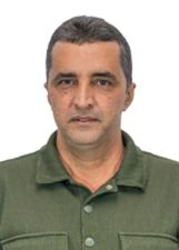 Foto oficial de Carlinhos Moreira