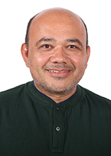 Foto oficial de Michel Carteiro
