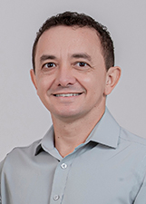 Foto oficial de Leonardo