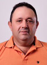 Foto oficial de Tão Veiga
