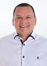 Foto oficial de Rey Lira