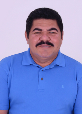 Foto oficial de Carlinhos Januário
