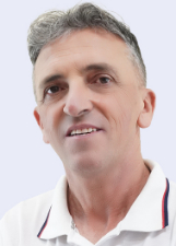 Foto oficial de Adé