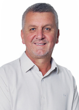 Foto oficial de Helio Surdi