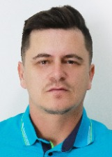 Foto oficial de Carlinhos Ortiz