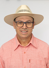 Foto oficial de Adelar