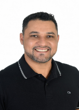 Foto oficial de Carlinhos Guerra