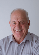 Foto oficial de Carlinho Bettin