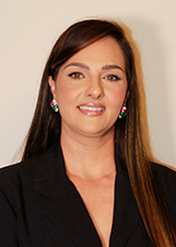 Foto oficial de Leirianne Caires Sartori