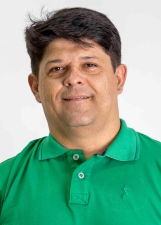 Foto oficial de Carlos da Saúde