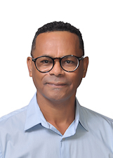 Foto oficial de Carlinhos
