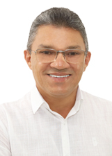 Foto oficial de Biu Moura