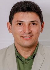 Foto oficial de Rossinei