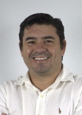 Foto oficial de Renato Almeida