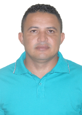 Foto oficial de Adenilton Torres