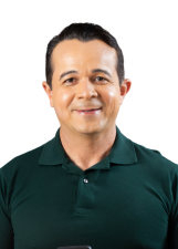 Foto oficial de Dr Naerton Moura