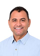 Foto oficial de Carlinhos Reis