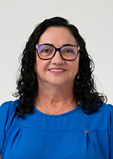 Foto oficial de Carmosa Menezes