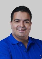 Foto oficial de Victor Paixão