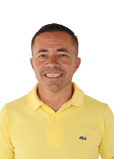 Foto oficial de Carlinho Paraíba