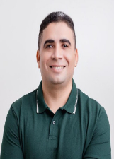 Foto oficial de Zé Reis