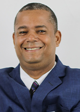 Foto oficial de Carlinhos Peixeiro