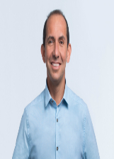 Foto oficial de Carlinhos